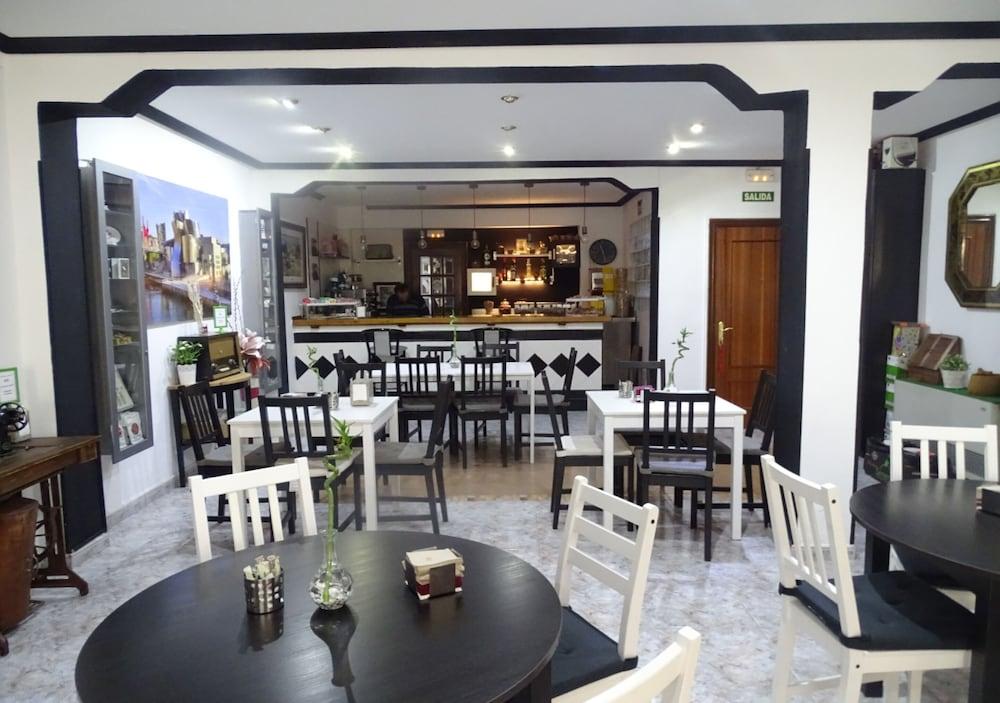 Arenal Suites Билбао Екстериор снимка